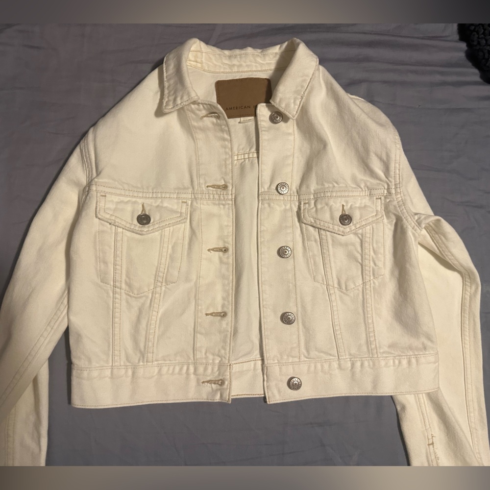 A white American eagle jean jacket